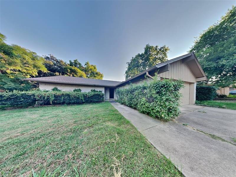 7432 Overhill Road, Fort Worth, TX 76116