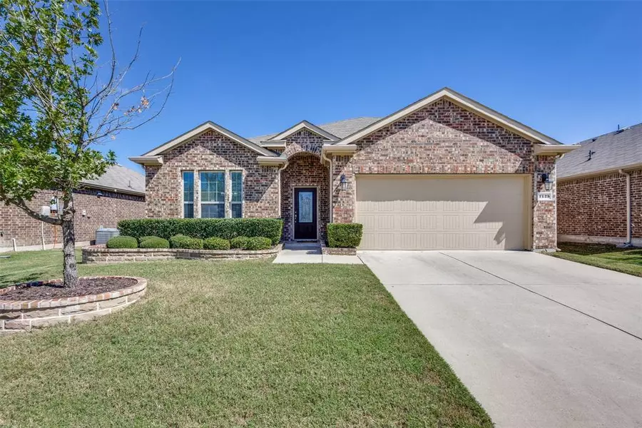 1425 Red River Drive, Aubrey, TX 76227