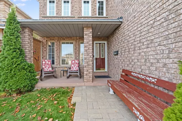 Burlington, ON L7L 6C9,516 Eliza CRES