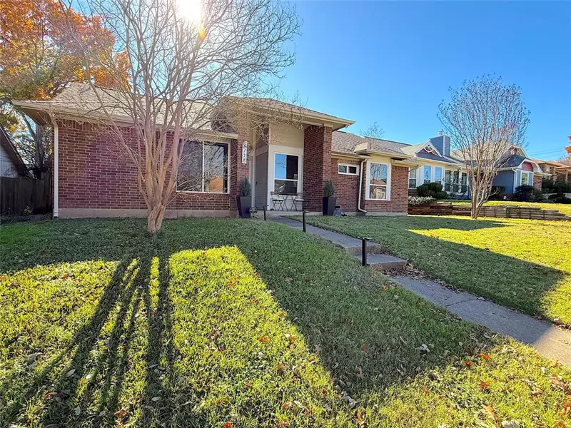 2718 Collins Boulevard, Garland, TX 75044