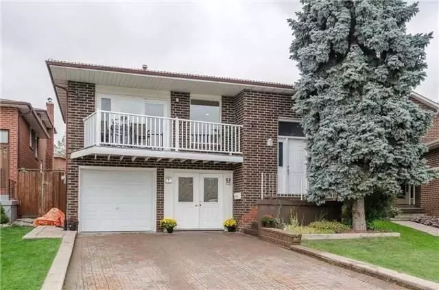 6 Huntley CT, Brampton, ON L6Z 1X8