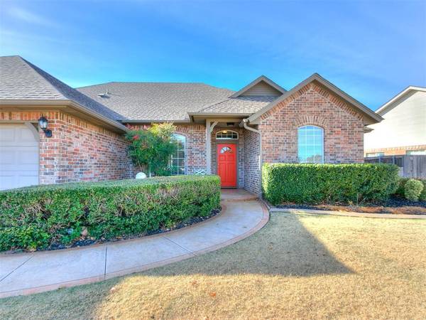 2828 Overland Way, Edmond, OK 73012