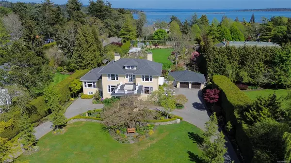 Oak Bay, BC V8R 3R6,2970 Rutland Rd