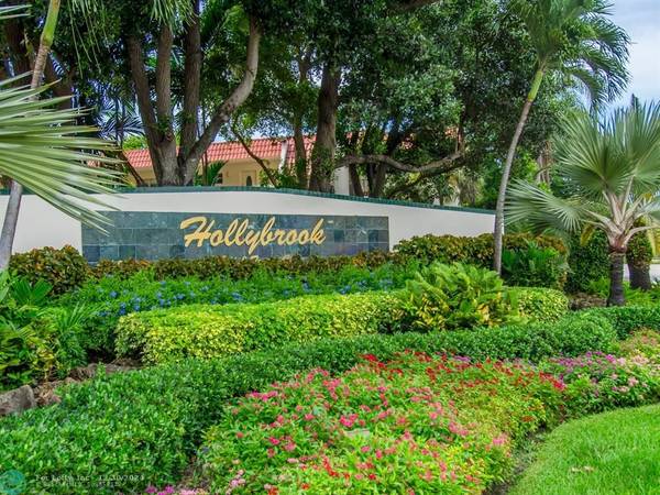 9423 S Hollybrook Lake Dr  #306, Pembroke Pines, FL 33025