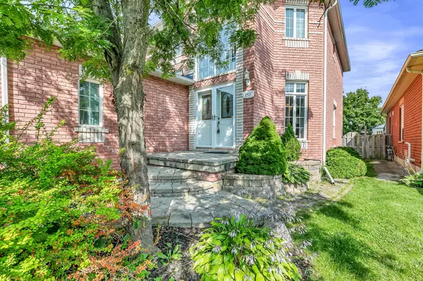 Innisfil, ON L9S 2A4,1923 Emerald CT