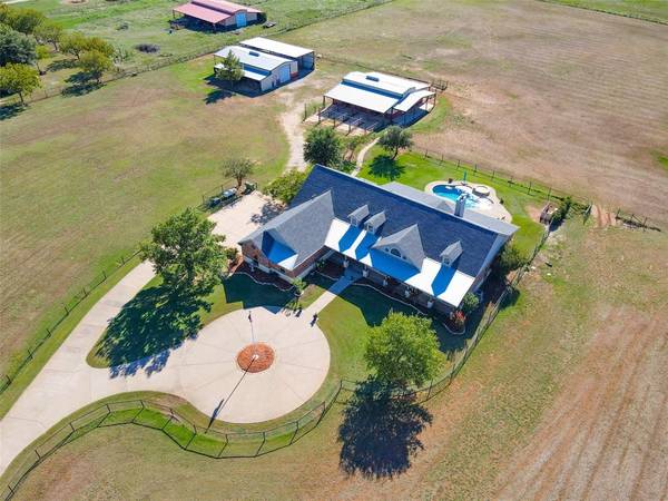 654 County Road 4227 Road, Decatur, TX 76234