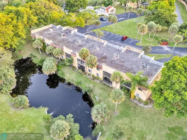 Boca Raton, FL 33486,900 SW 9TH STREET CIRCLE  #105