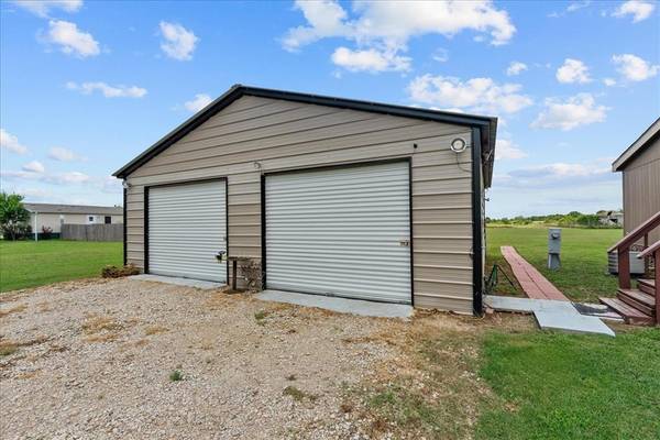 Joshua, TX 76058,8140 County Road 1010