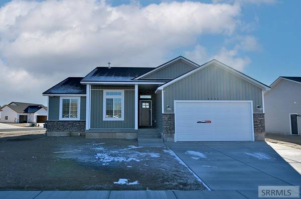 4594 Remuda Rd, Ammon, ID 83406