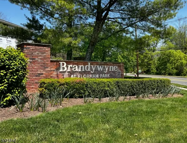 Florham Park Boro, NJ 07932,140 Brandywyne Dr