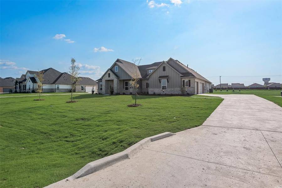 1129 Barrix Drive, Forney, TX 75126