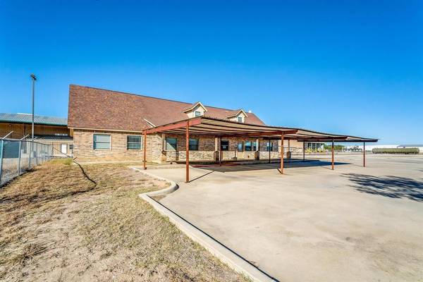 Mineral Wells, TX 76067,520 Tradeway Drive