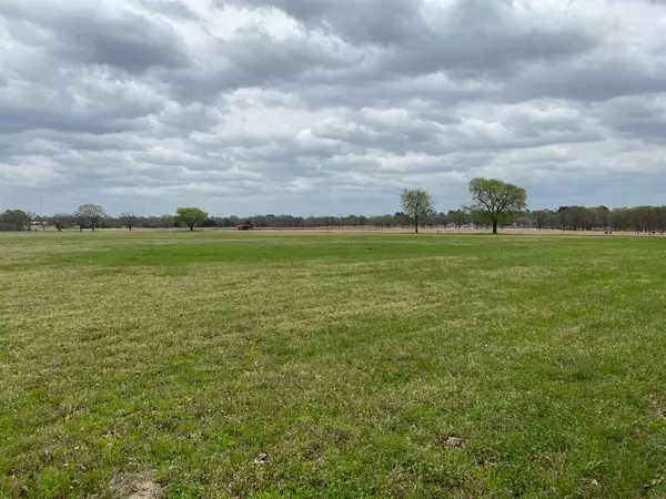 Edgewood, TX 75117,65567 FM-1504