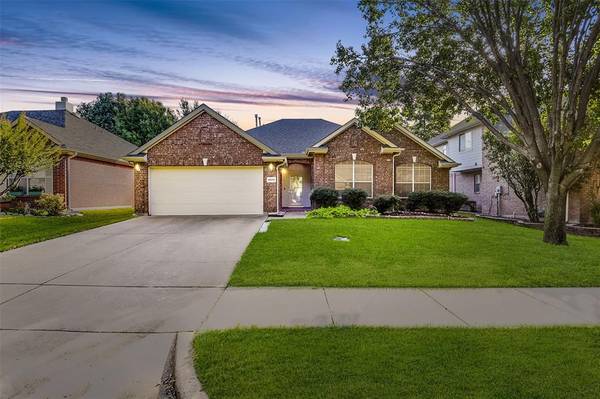 4816 Gloucester Drive,  Grand Prairie,  TX 75052