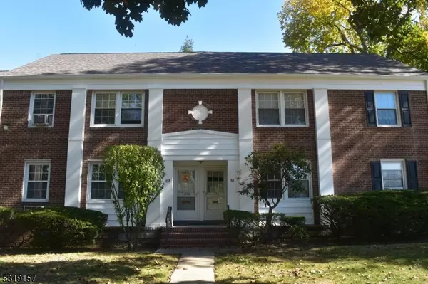 157 Elmwood Ter #B,  Elmwood Park Boro,  NJ 07407