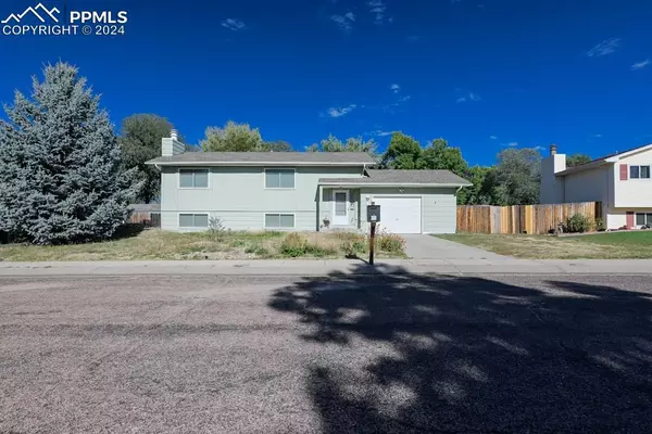 4212 Sandberg DR, Colorado Springs, CO 80911