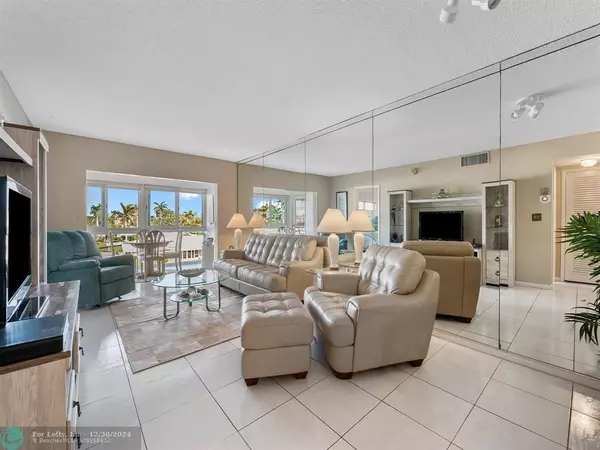 Lauderdale By The Sea, FL 33062,1461 S Ocean Blvd  #317