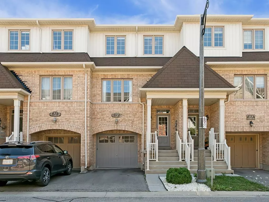 Oakville, ON L6M 0R9,2171 Fiddlers WAY #52