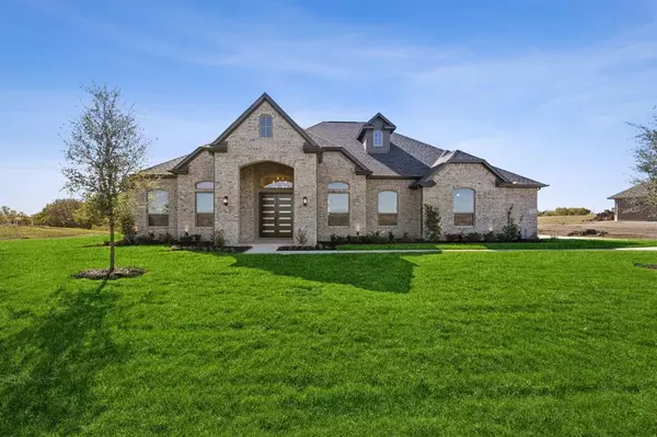 65 Hunter Pass, Waxahachie, TX 75165