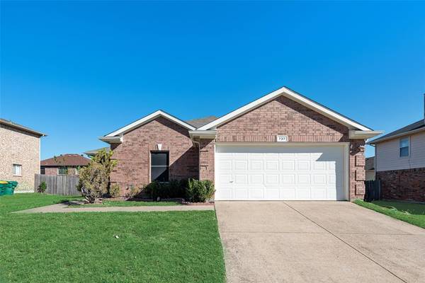 737 Capricorn Street,  Cedar Hill,  TX 75104