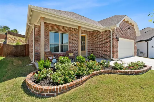 1201 Bear Creek Avenue,  Weatherford,  TX 76086