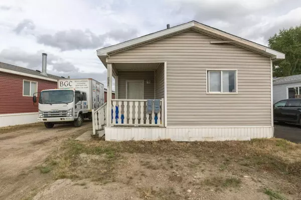 Fort Mcmurray, AB T9H 2M6,301 Grenfell CRES