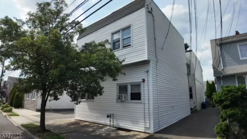 Garfield City, NJ 07026,381 Lanza Ave #2F