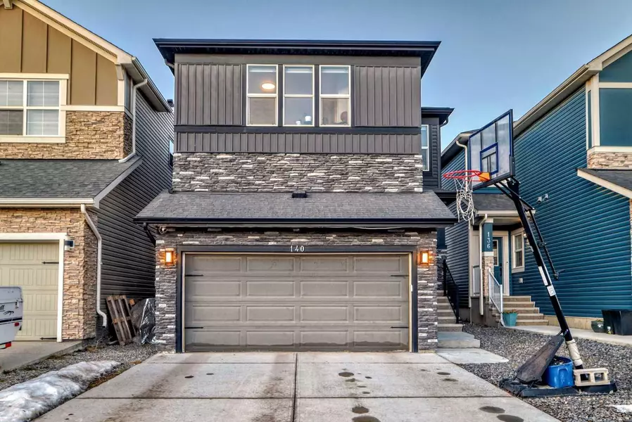 140 Nolanhurst HTS NW, Calgary, AB T3R 1S5