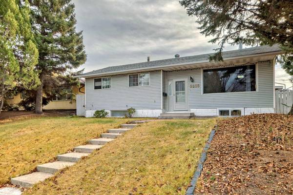 5235 Marlborough DR Northeast, Calgary, AB T2A 2Z8