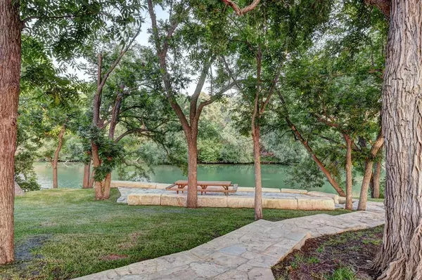 157 Cedar Cliff LOOP, Hunt, TX 78024