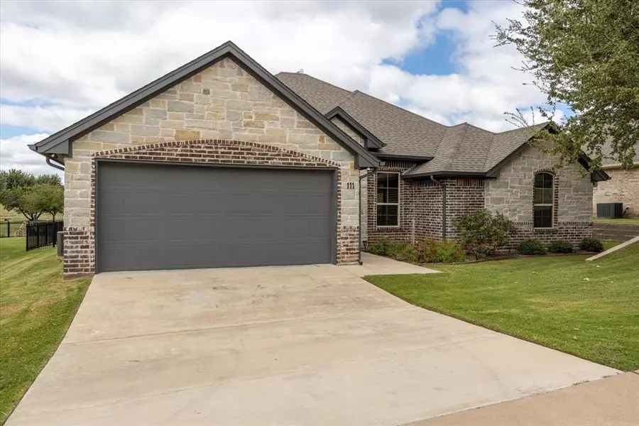 111 Creekside Drive, Glen Rose, TX 76043