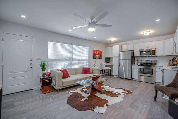 1809 Bennett Avenue #215, Dallas, TX 75206