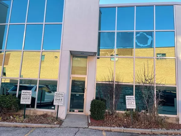 259 Traders BLVD E #6, Mississauga, ON L4Z 2E5