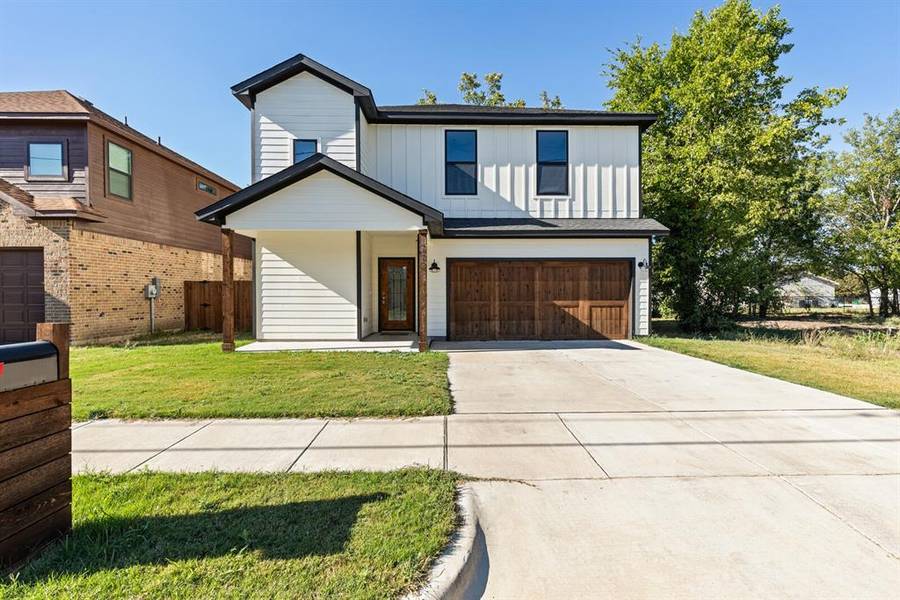 710 Perry Avenue, Waxahachie, TX 75165