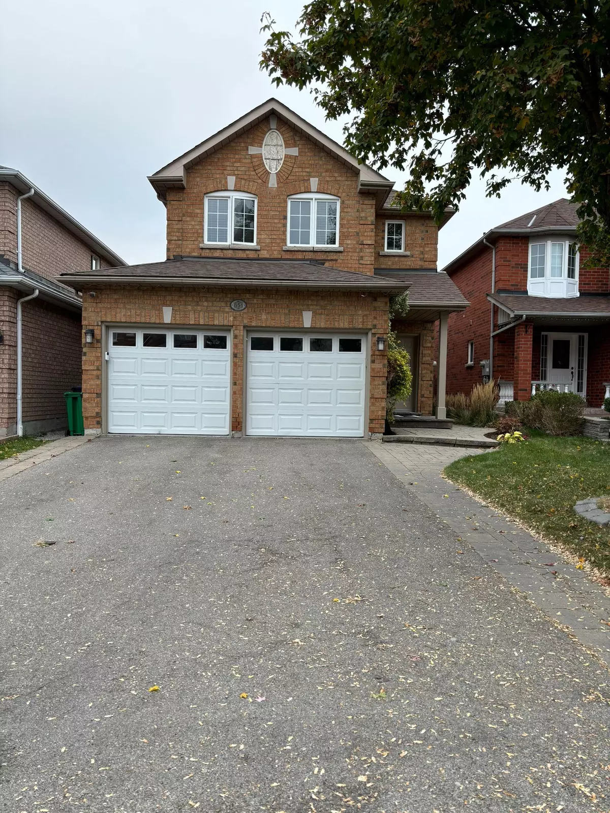 Mississauga, ON L5V 2S8,851 Clemens CRES #BSMT