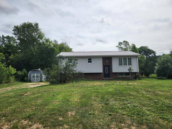 4229 Bethany Pike, Wellsburg, WV 26070