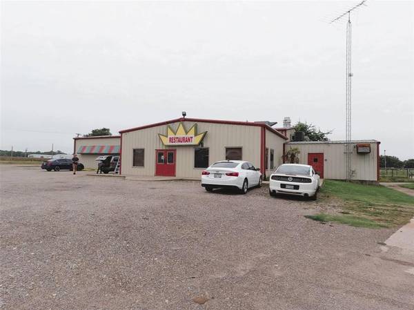 Campbell, TX 75422,3771 E Interstate 30