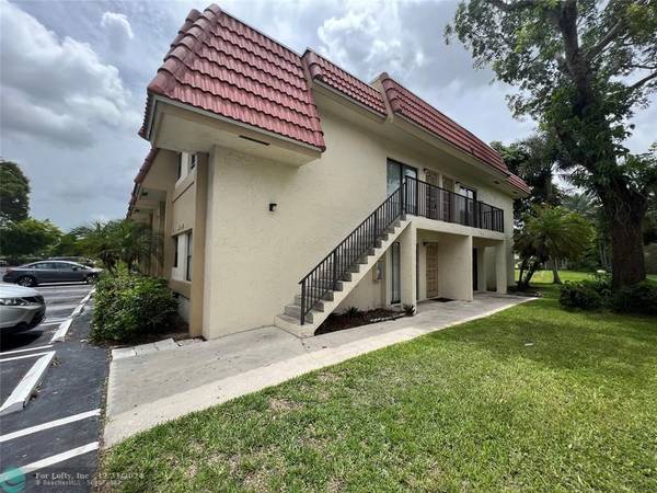 Coral Springs, FL 33065,11116 ROYAL PALM BLVD  #2-10