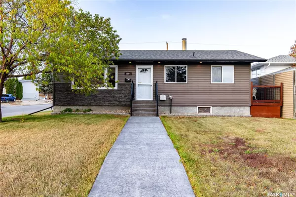 1164 Hochelaga STREET W,  Moose Jaw,  SK S6H 2J2