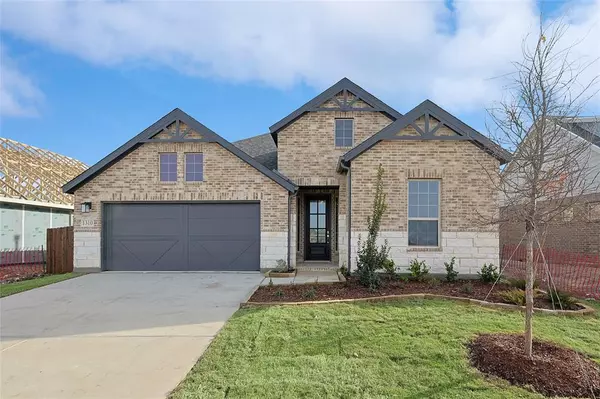 1310 Rothland Lane, Red Oak, TX 75154