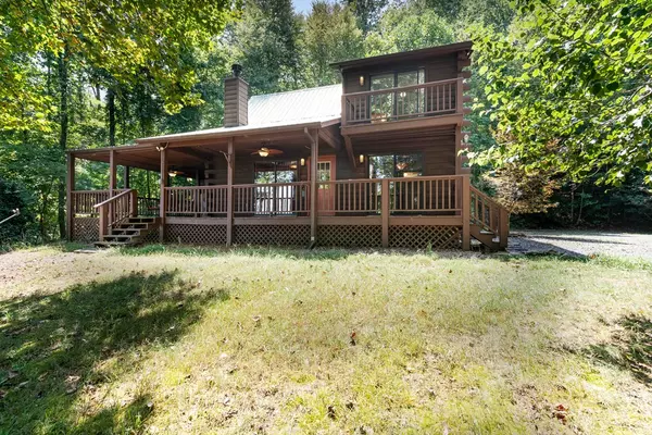 Murphy, NC 28906,830 Hunter Ridge