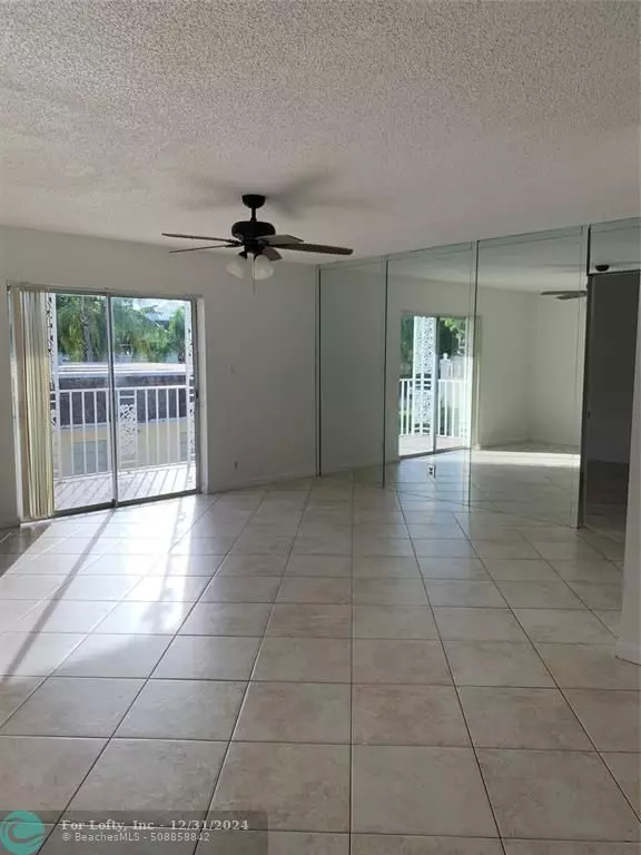 Deerfield Beach, FL 33441,704 SE 2nd Ave  #439