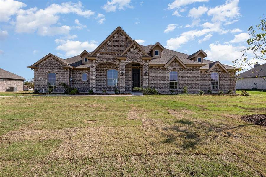 280 Crystal Lake Lane, Red Oak, TX 75154