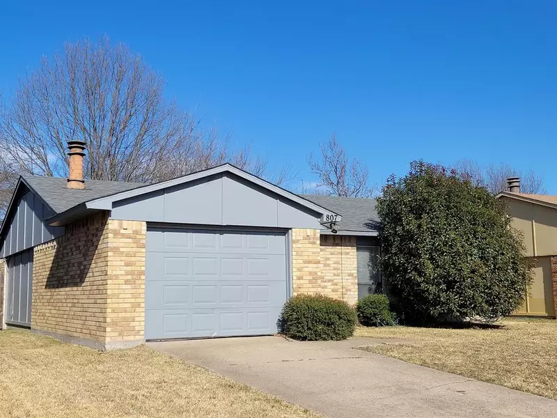 807 Rolling Ridge Drive, Allen, TX 75002