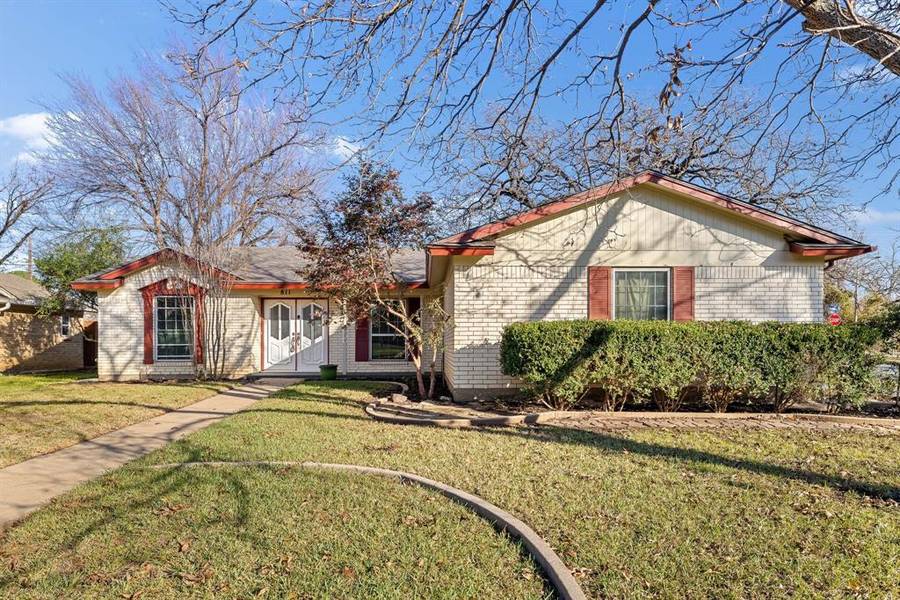 811 Buffalo Drive, Arlington, TX 76013