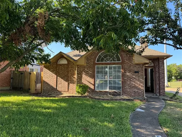 1304 Copper Meadow Drive,  Mesquite,  TX 75149