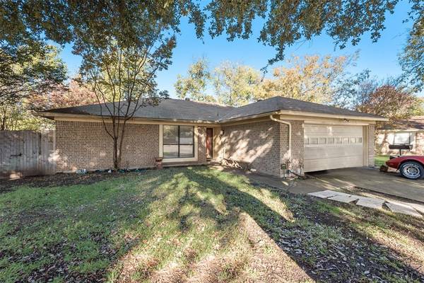 Benbrook, TX 76126,1104 Elderberry Court