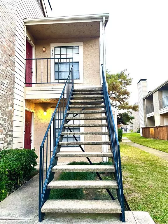 Dallas, TX 75287,4748 Old Bent Tree Lane #608