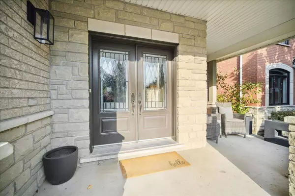 Halton Hills, ON L7G 6E5,27 Stonebrook CRES