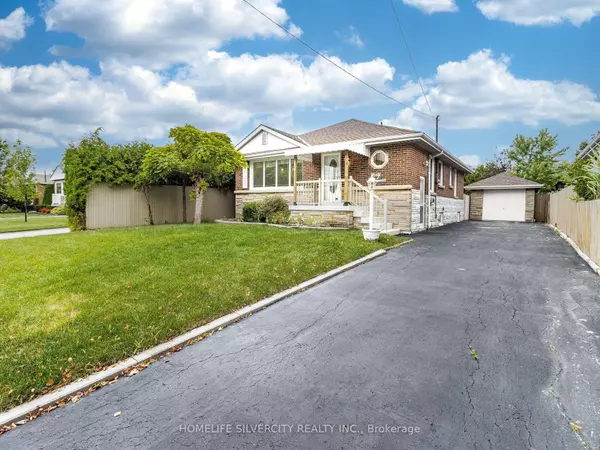 47 Alderney AVE, Hamilton, ON L9A 2A6